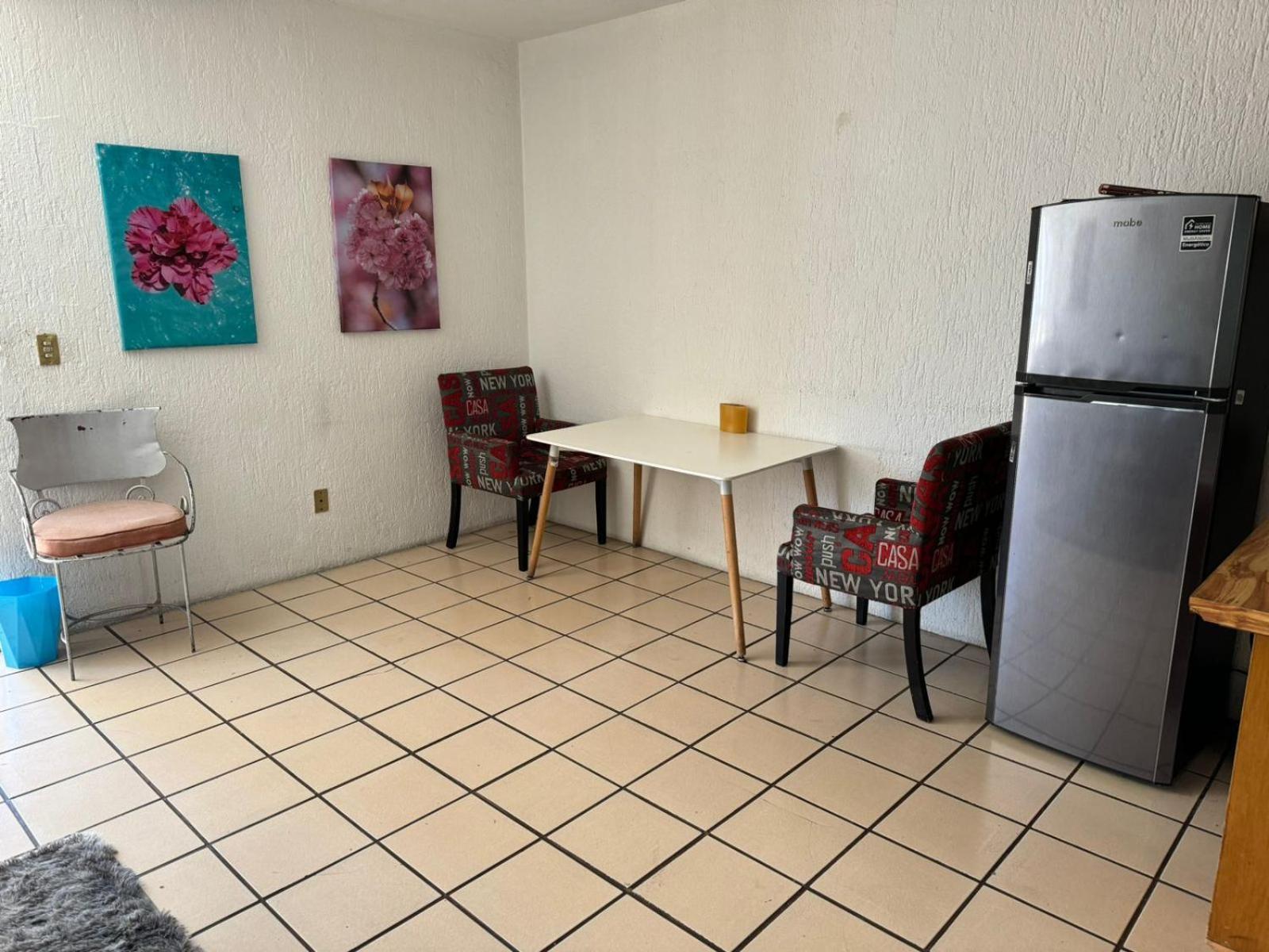 Habitacion Privada En Casa De Huespedes Guadalajara Luaran gambar