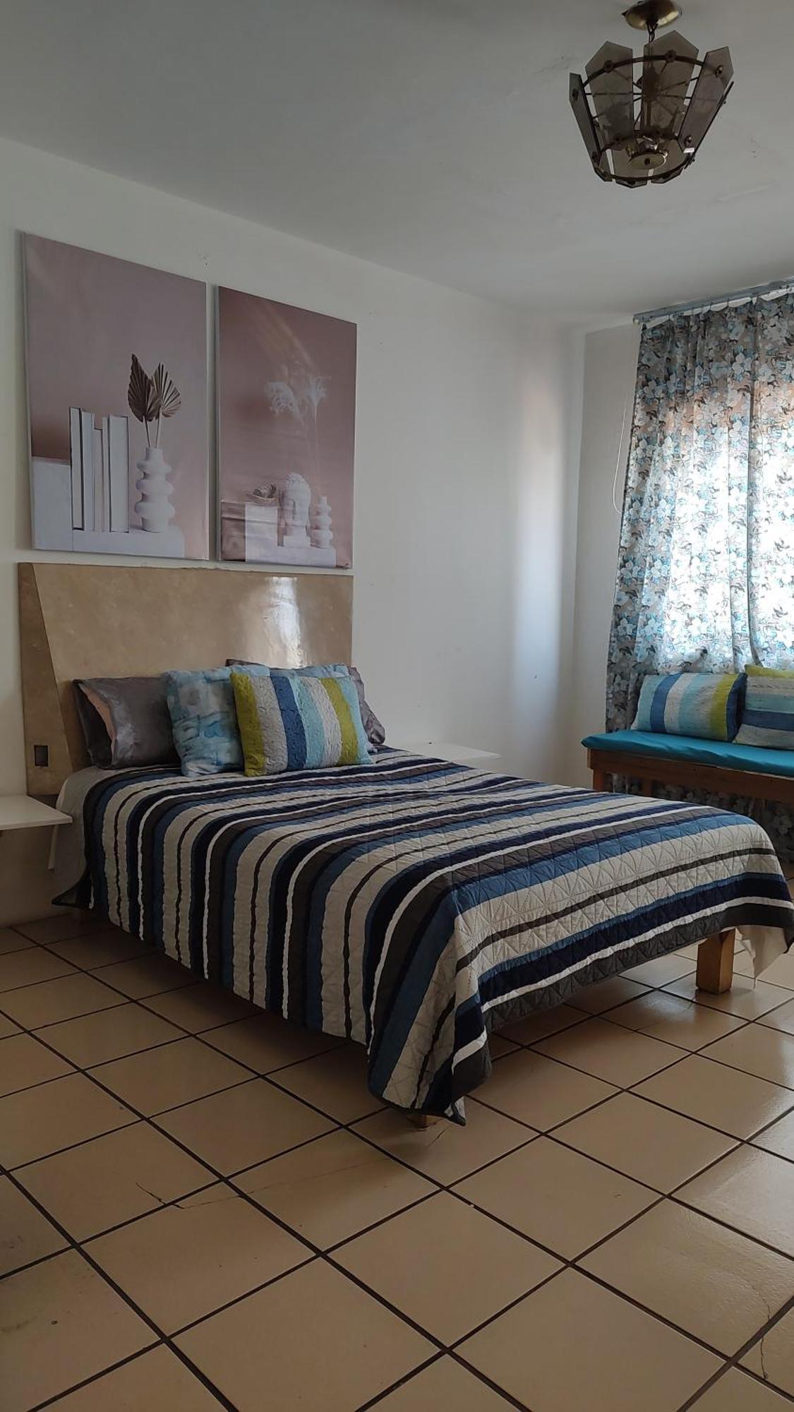Habitacion Privada En Casa De Huespedes Guadalajara Luaran gambar